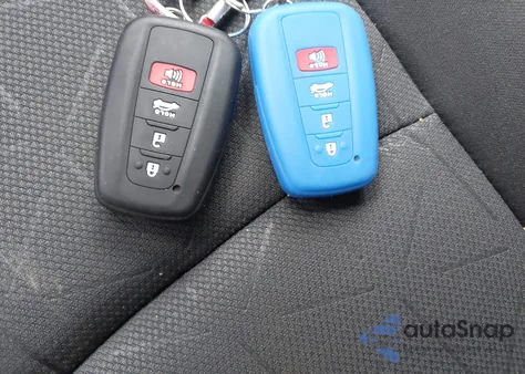 2021 Toyota Rav4 Xle из США, поврежденный, VIN 2T3P1RFV2MC254329